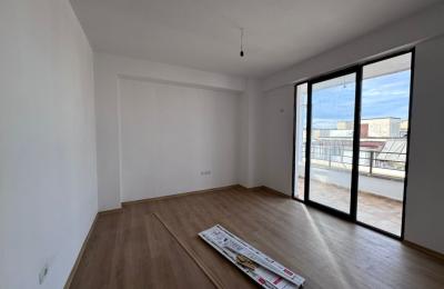 Shitet apartament 1+1+ verande ne Astir