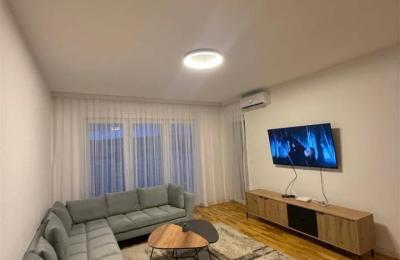 Banesë me qira – Kalabri (Emshir)