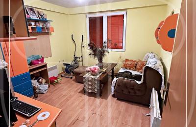 Banesë në shitje, Pranë komunes, Tetovë, 58m2