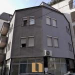 Lokal 107M2 Me Qera Mbrapa Siriusit