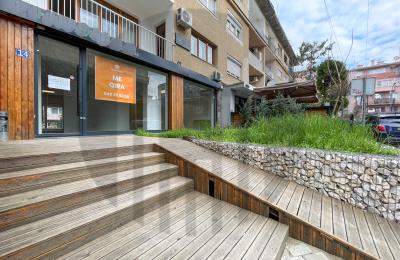 Lokal 62m2 me qira në Qendër