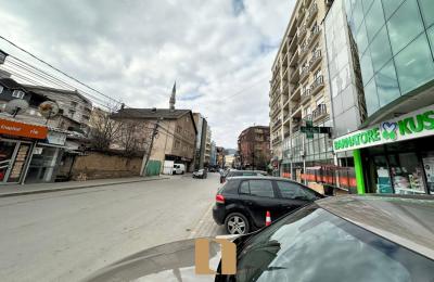 Zyre Me Qera Në Qendër