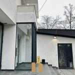 Dy Shtëpi Të Rregulluara Për Zyre Në Lagjen Pejton – Prishtinë