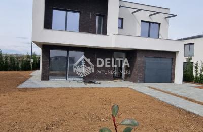 2 Shtëpi në shitje në Veternik