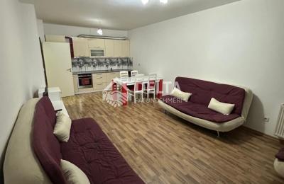 Banesë me qira në Tophane