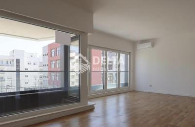 Zyrë me qira në Arbëri