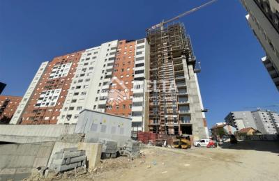 Banesë në shitje në rrugën C