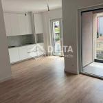 Zyrë me qira në Qendër