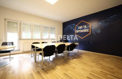 Zyrë me qira në Tophane