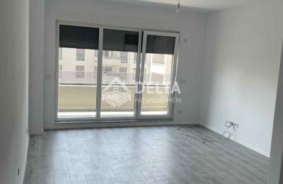 2 Banesa në shitje në Arbëri