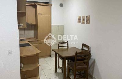 Banesë / Garsonjere me qira në Qendër