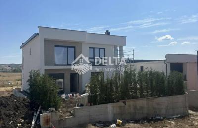 Shtëpi në shitje në Çagllavicë