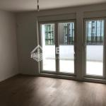 Zyrë me qira në rrugën C