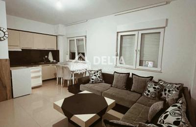 Ofrohet me qira Banesa ne Mati 1