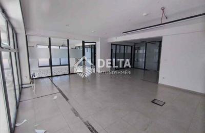 Zyre me qira mbrapa Rrugës B