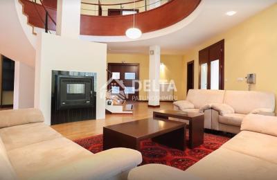 Shtëpi me qira në Gërmi