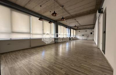 Zyrë me qira në Qendër