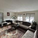 Banesë në shitje në Tokbahqe