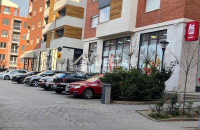 Lokal në shitje në Mati 1