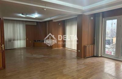 Objekt me qira në Qendër