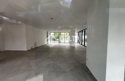 Lokal me qira në Mati 1