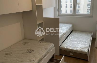 Banesë në shitje në rrugën B