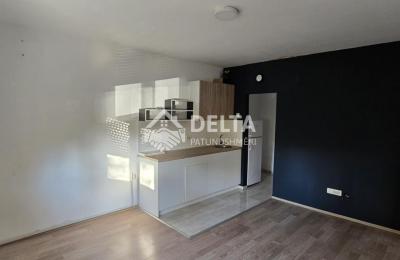 Banesë per zyre me qira ne Ulpiane