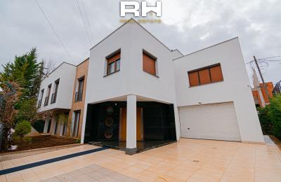 Shtëpi 600m² me QIRA në Sofali