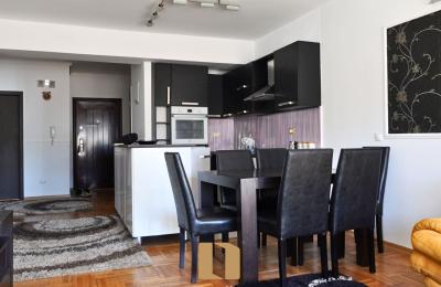 Banesë Me Qera Në Pejton