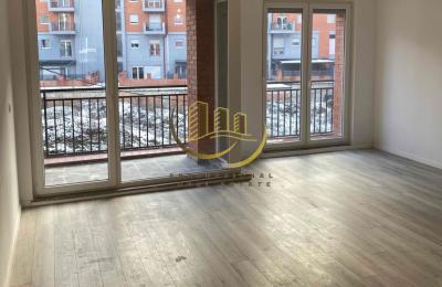 Banesë Zyre me qira në Kalabri – Emshir