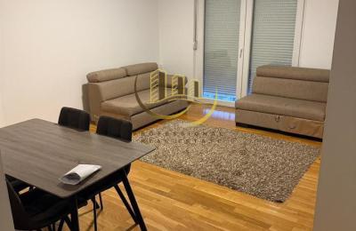 Banesa me qira në Kalabri – Emshir