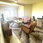 Banesë me qira në Bregun e Diellit