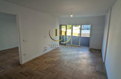 Banesë Zyre me qira te Muhaxherët