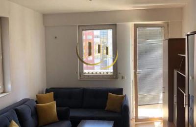 Banesa me qira në Mati 1