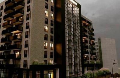 Banesa Në Shitje Në Afërsi Të Rruges – A