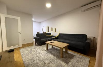 Banesa me qira në Rrugën C