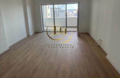 Banesë me qira në Bregun e Diellit