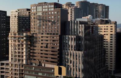 Zyrë Me Qira Në Icon Tower – 667 M²