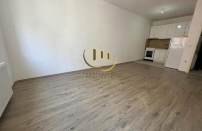 Banesë me qira te Rruga B