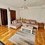 Banesë me qira në Bregun e Diellit