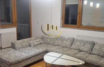 Banesë me qira në Bregun e Diellit