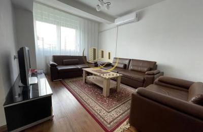 Banesë me qira te Rruga B