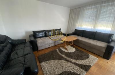 Banesa me qira në Bregun e Diellit