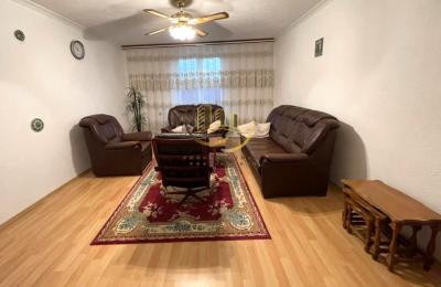 Shtëpi me qira në Kalabri – Emshir