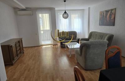 Banesë me qira në Bregun e Diellit