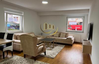 Banesë me qira në Bregun e Diellit