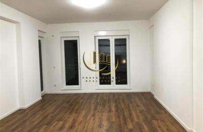 Banesa me qira në Rrugën C