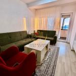 Banesë me qira në Bregun e Diellit