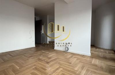 Zyre me qira te Muhaxherët