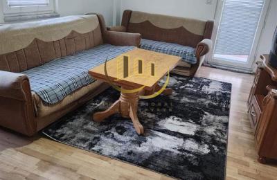 Banesë me qira në Qendër